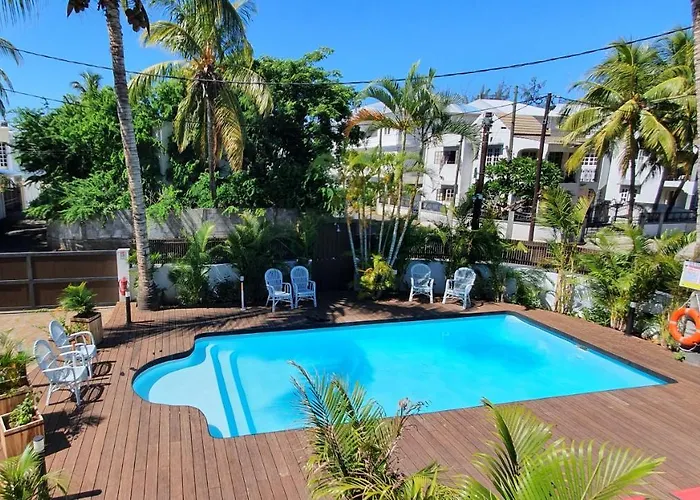 Les Cerisiers - Exclusive Beach Residence - 3 Bedroom Modern Apartment, Flic en Flac